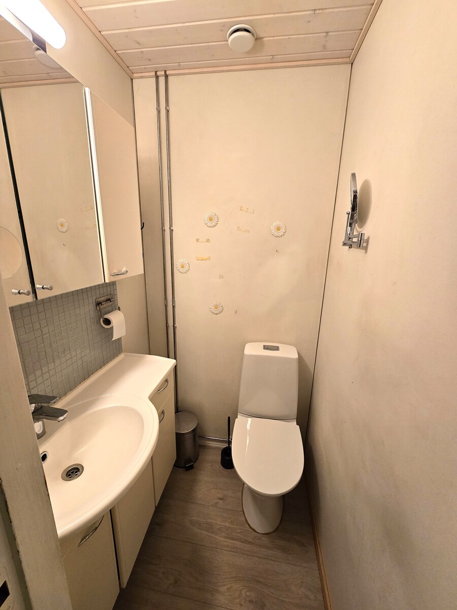 Erillinen wc.