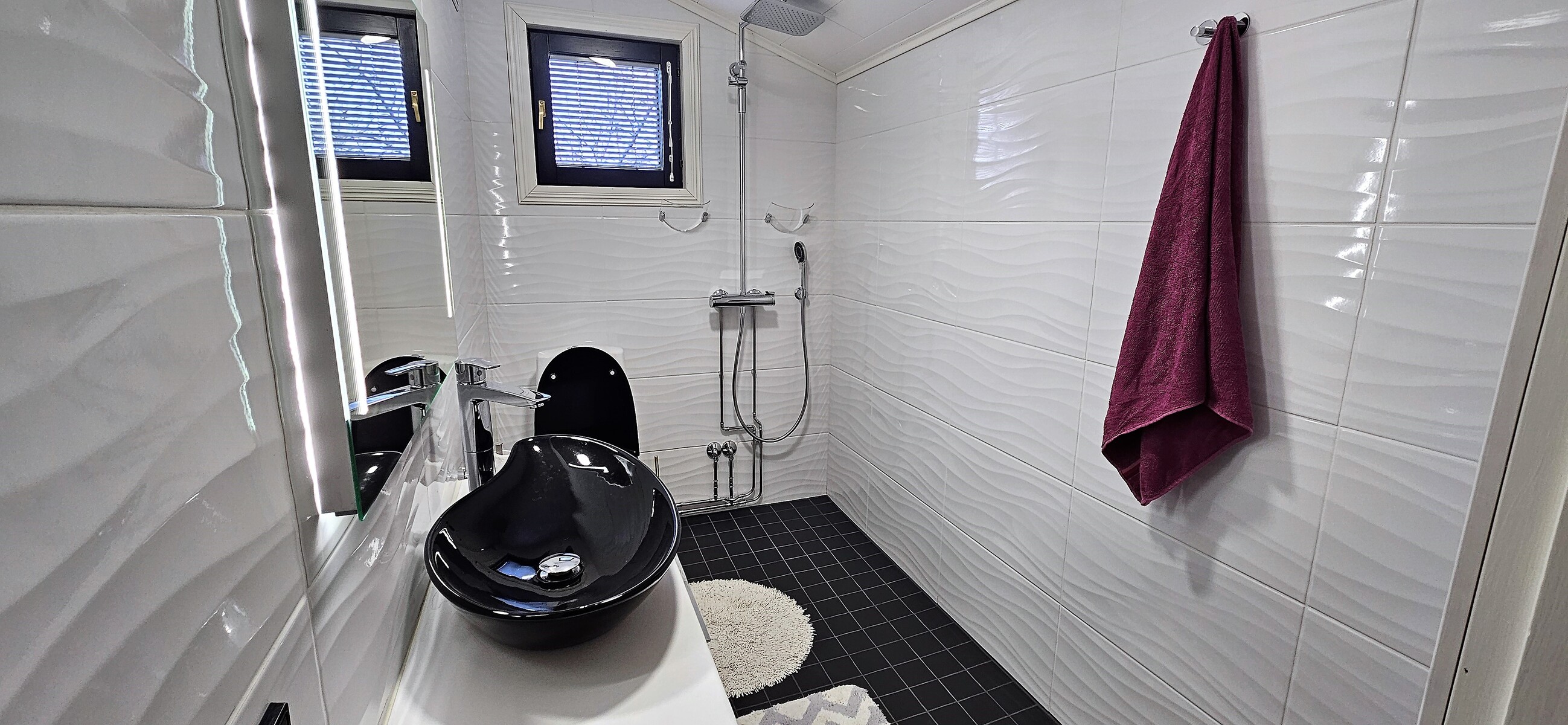 Yläkerran wc.