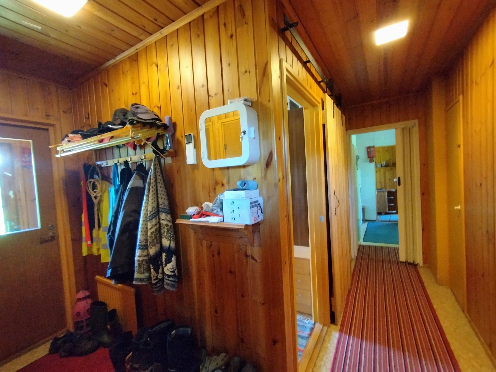 Eteinen
