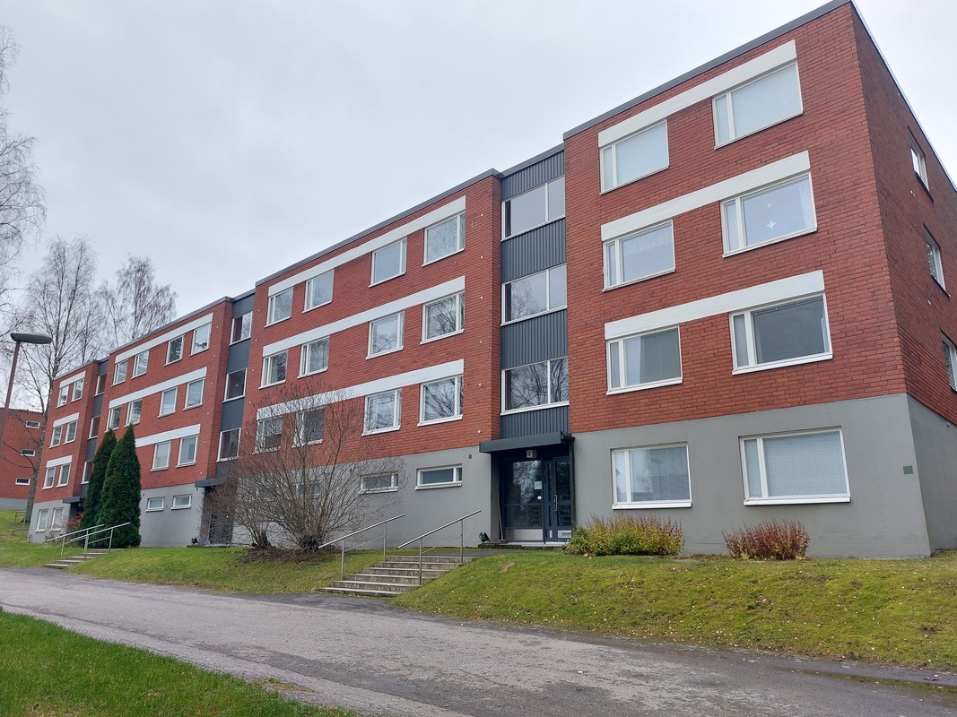 Julkisivu