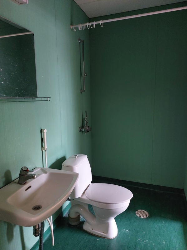 Yläkerran wc