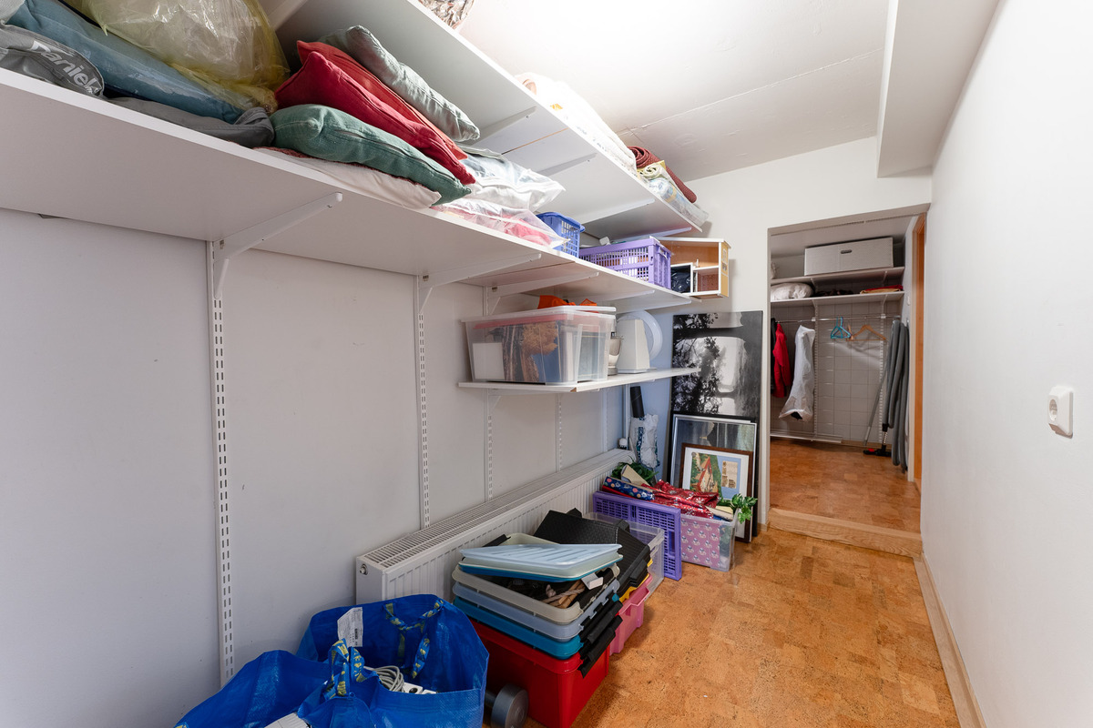 Kellarikerroksen varasto 1.