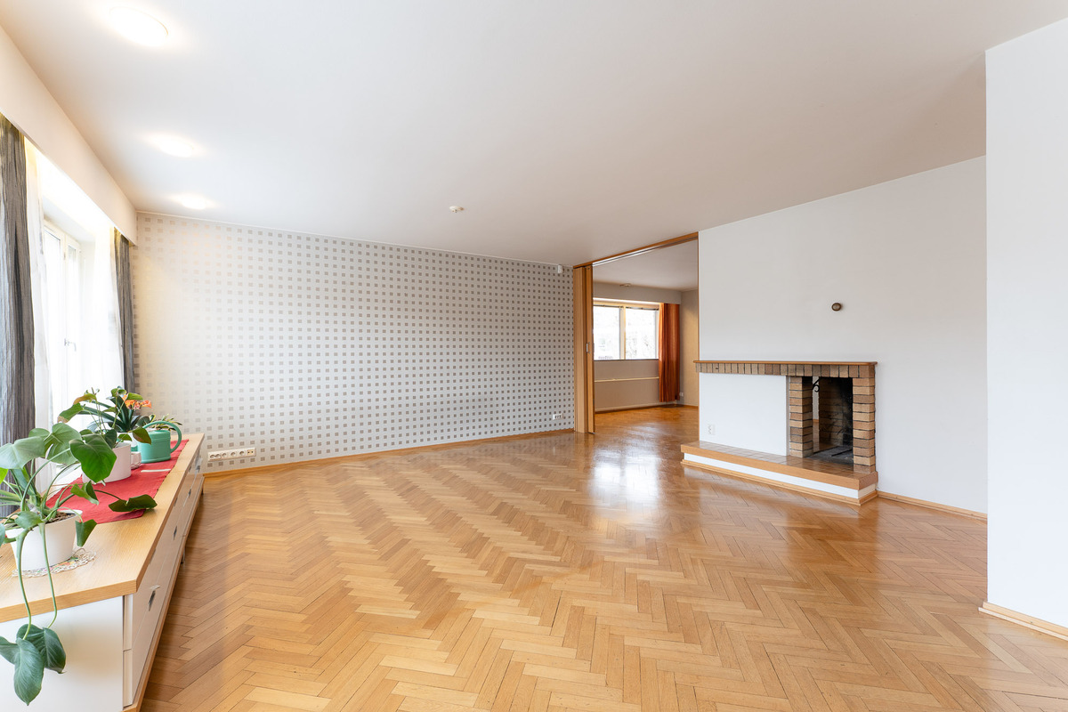 Olohuoneessakin on takka