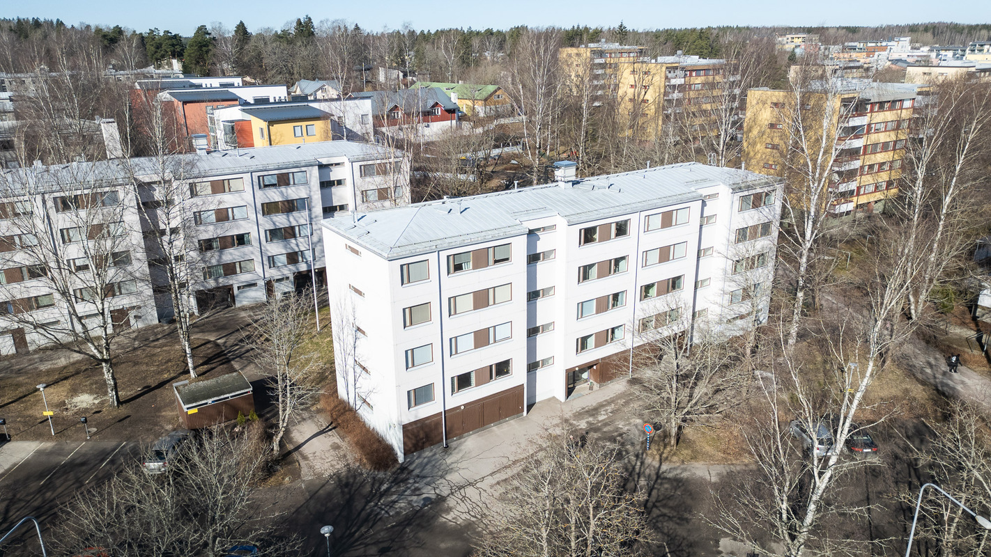 Julkisivu