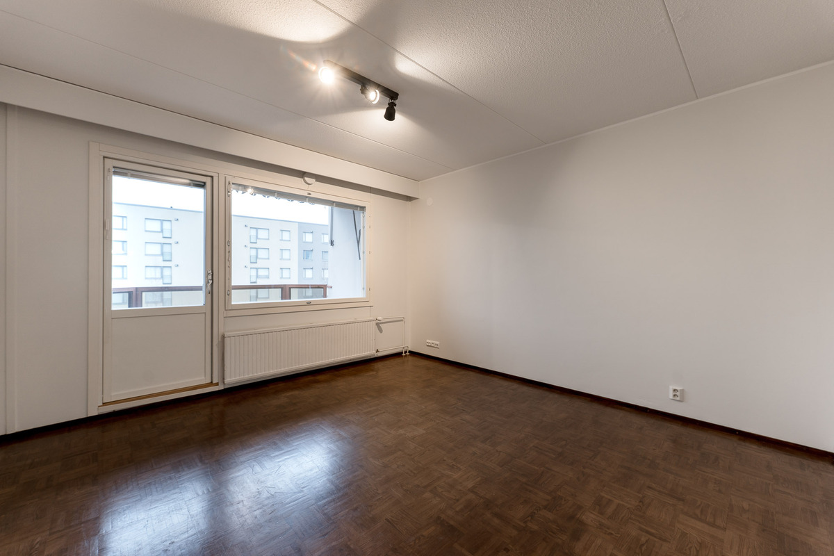 Olohuoneesta parvekkeelle