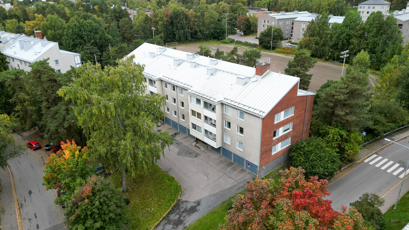 Julkisivu