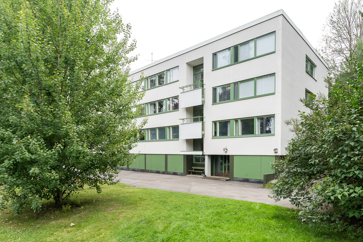 Julkisivu