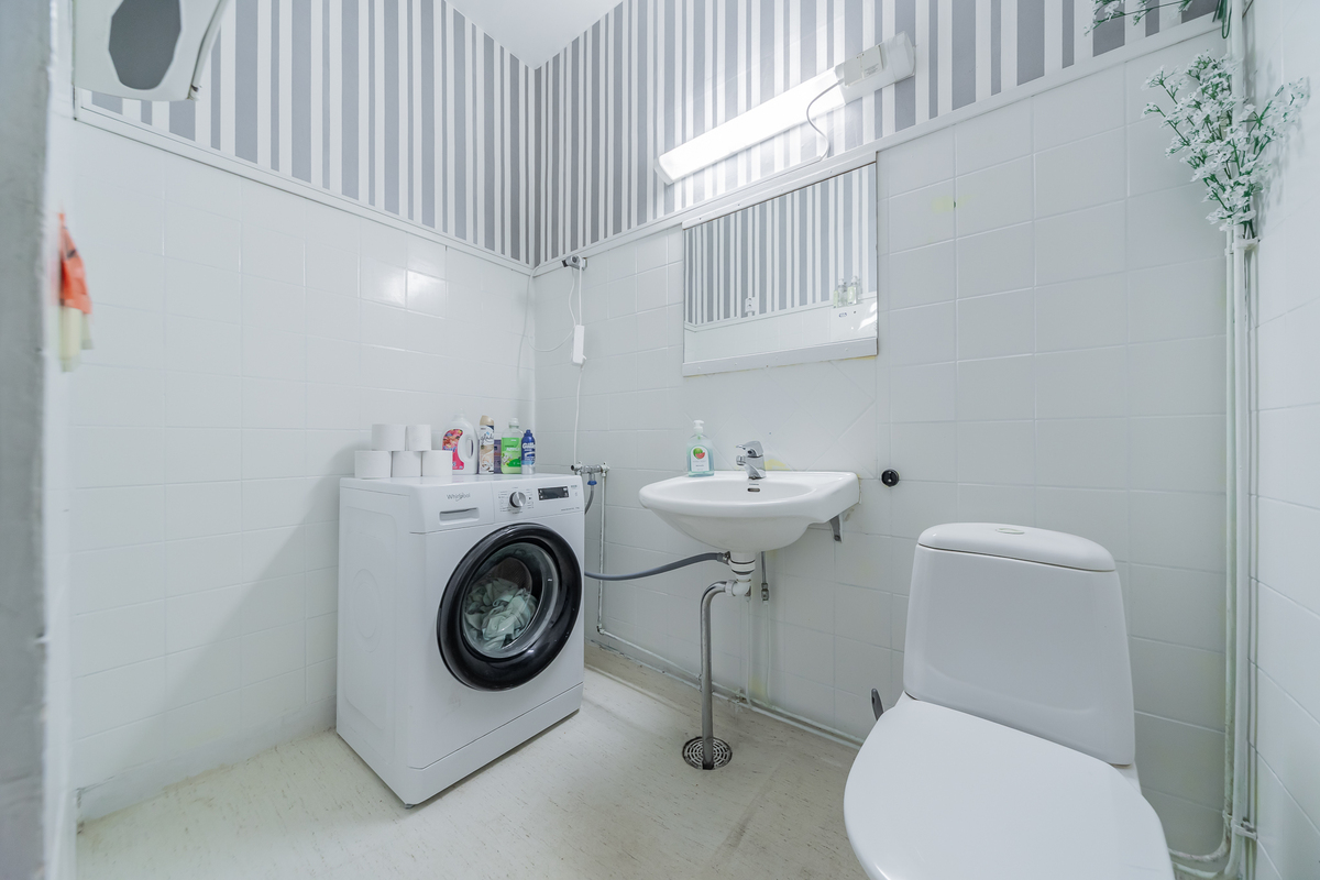 Majatalon wc/pyykkihuone