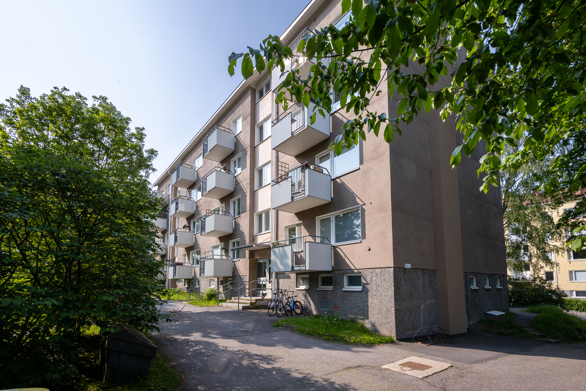 Julkisivu sisäpihan puolelta