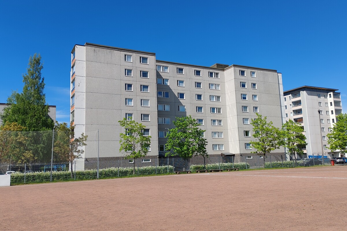 Julkisivu