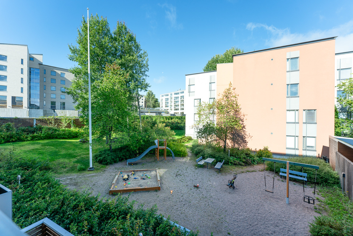 Sisäpiha parvekkeelta