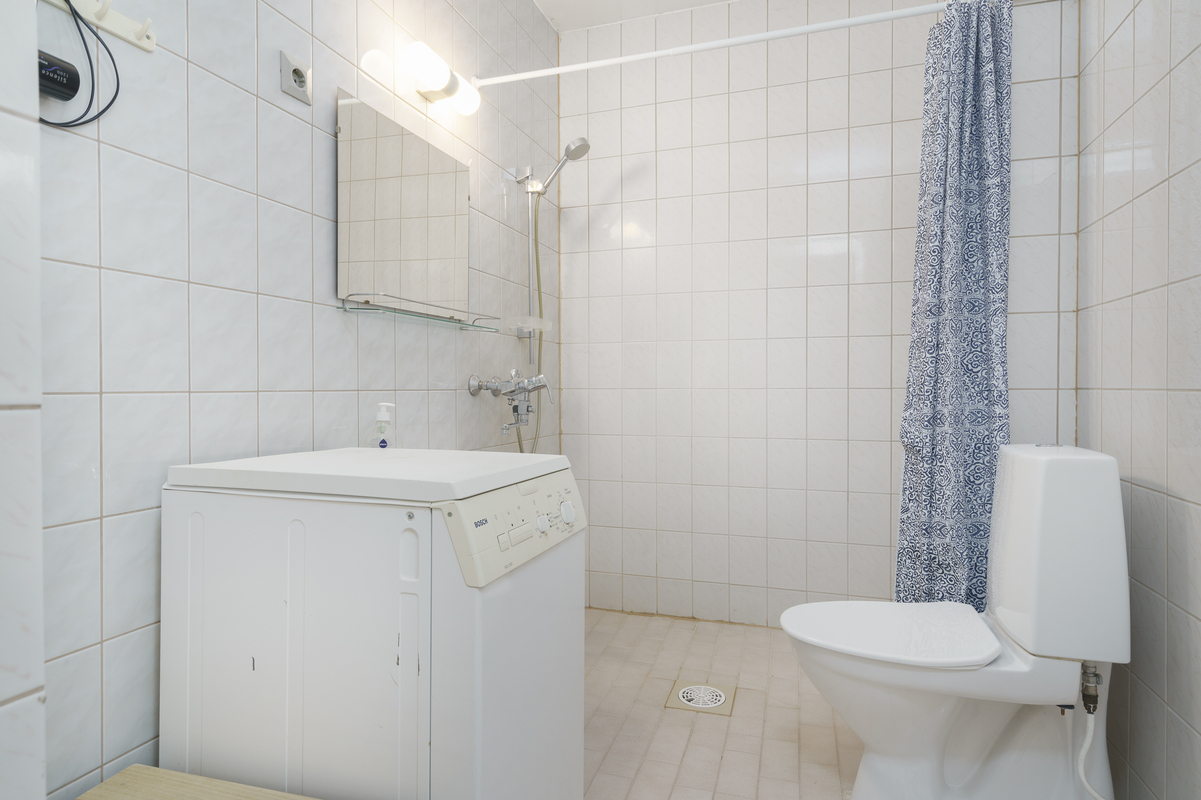 Kokonaan laatoitettu kph