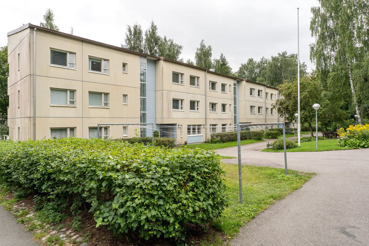 Julkisivu