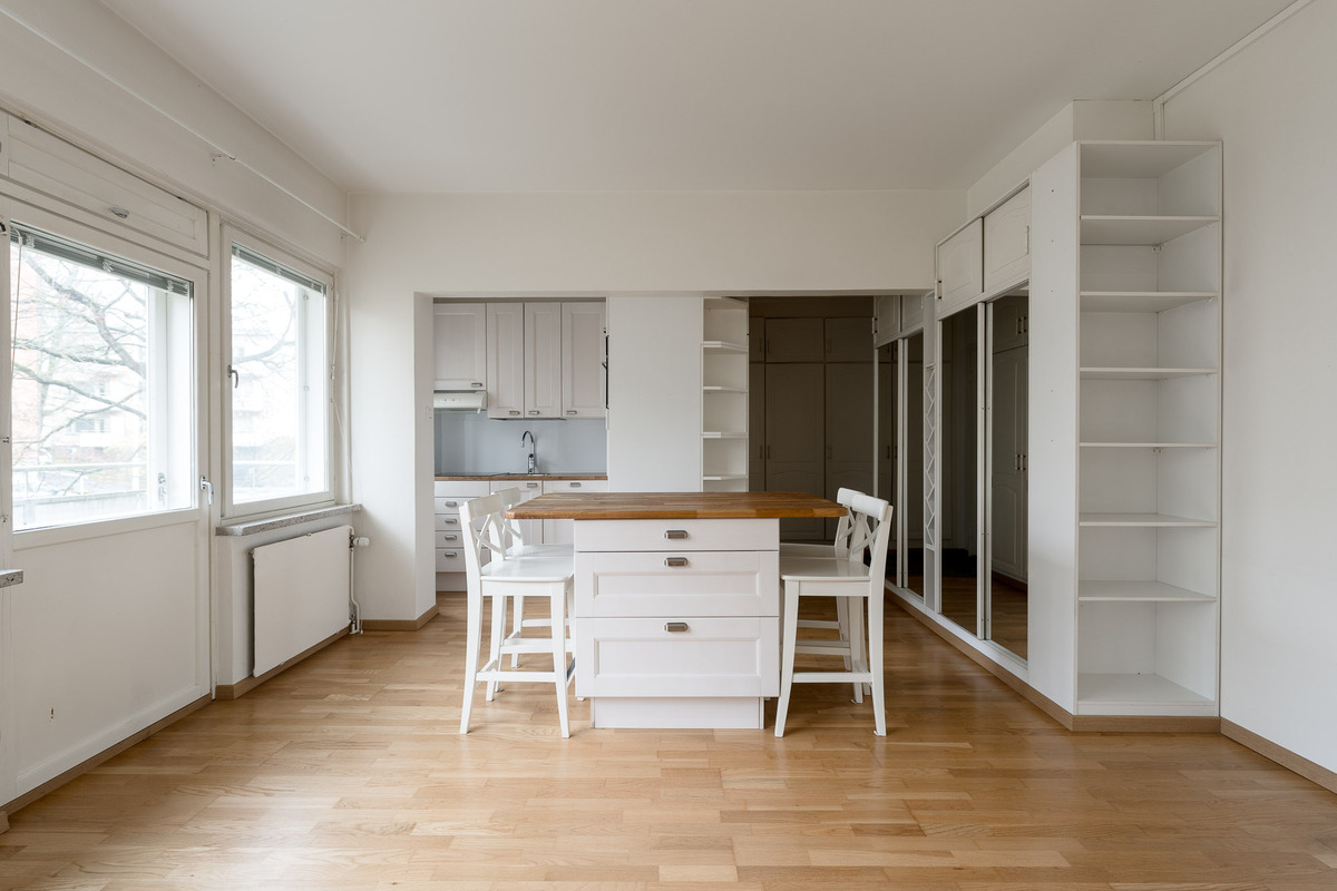 Saareke myös jakaa tilaa