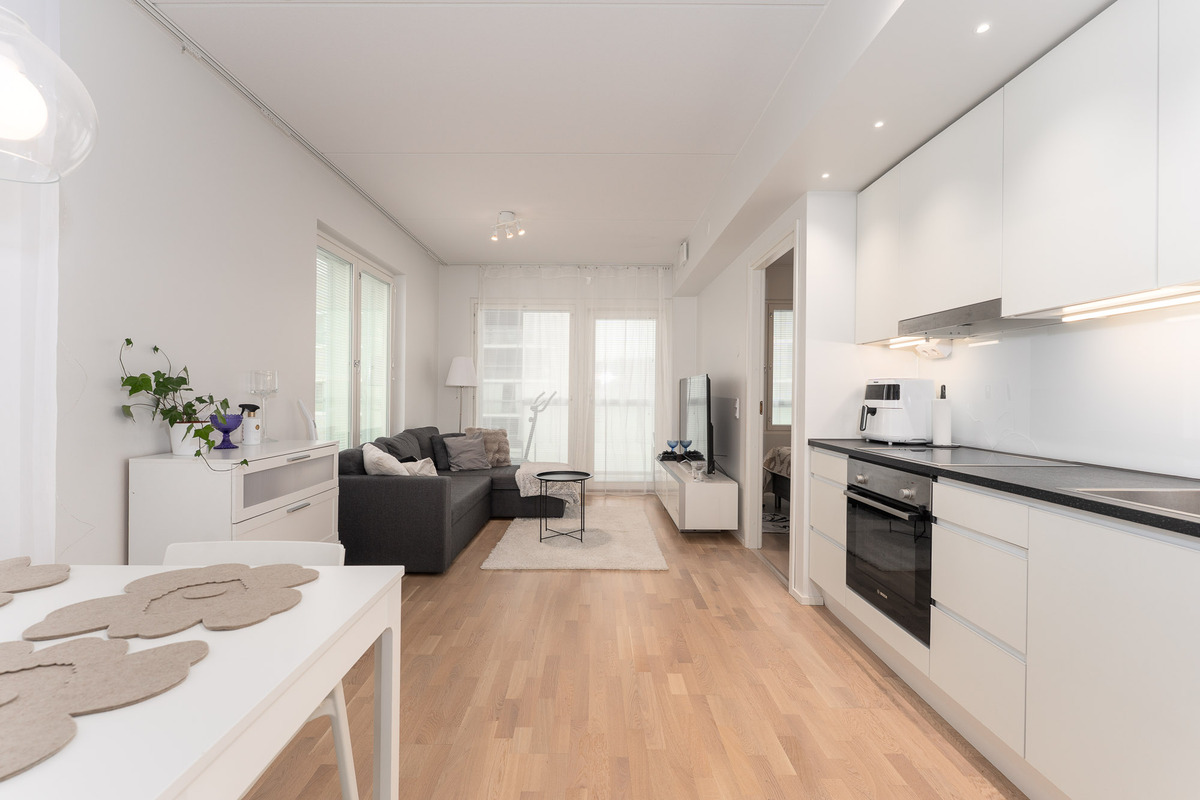 Keittiö ja olohuone